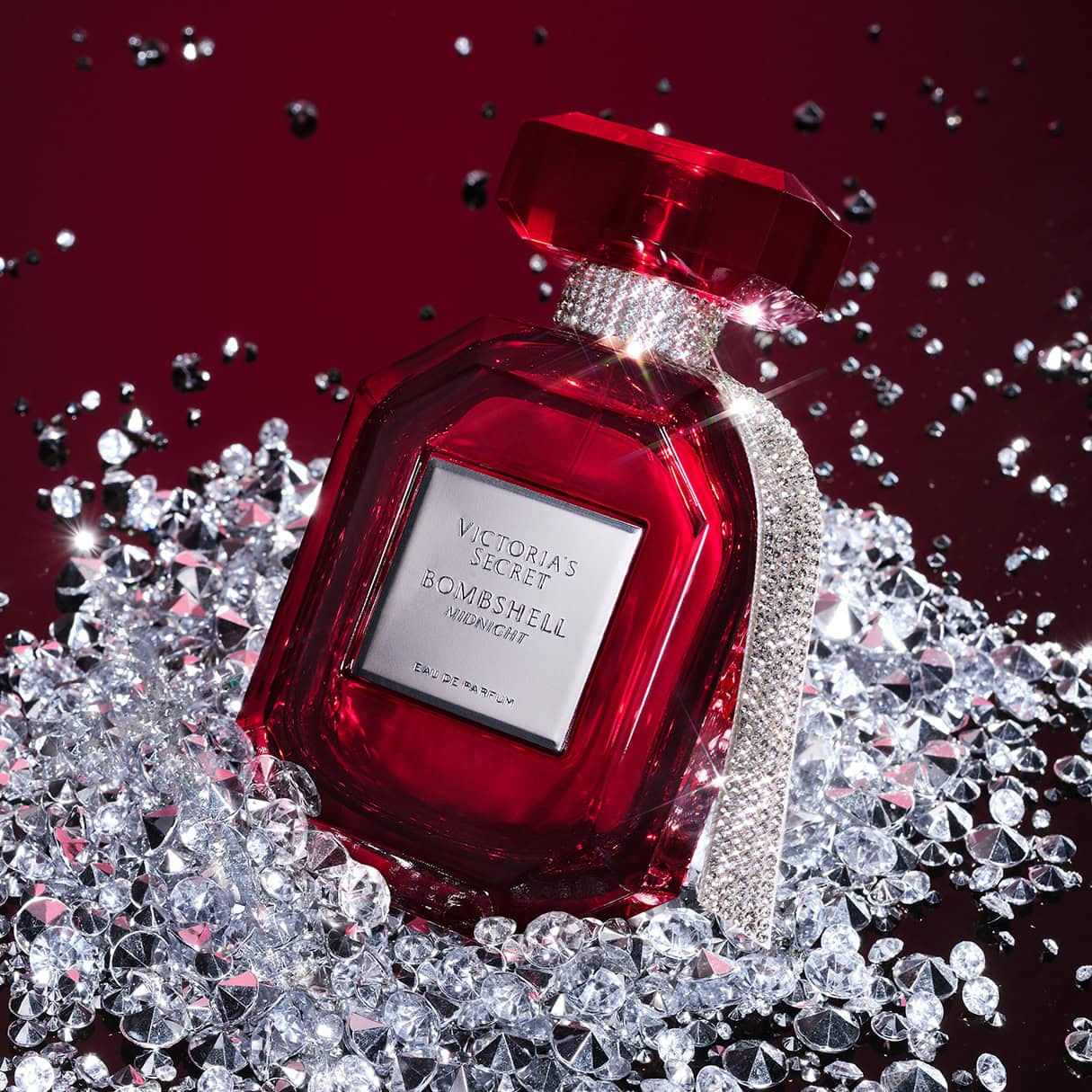 Your New Signature Holiday Fragrance: Victoria’s Secret Bombshell Midnight