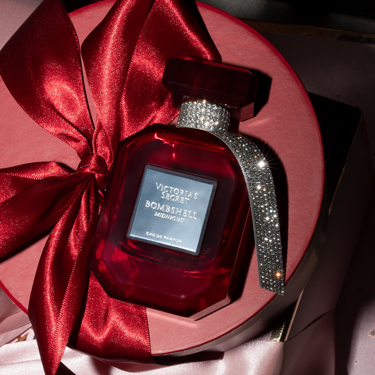 Your New Signature Holiday Fragrance: Victoria’s Secret Bombshell Midnight